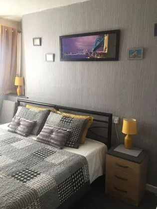 Tek Büyük Yataklı Oda, 1 En Büyük (King) Boy Yatak