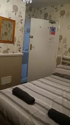 Standard Tek Büyük Yataklı Oda