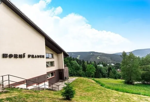 Standard Suite with Mountain view