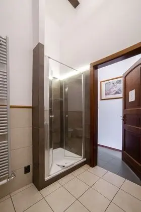 Classic Tek Büyük veya İki Ayrı Yataklı Oda