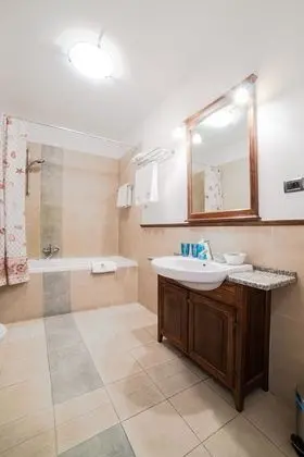 Deluxe Tek Büyük Yataklı Oda, Küçük Mutfak