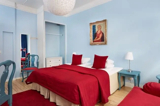 İki Ayrı Yataklı Oda, Ortak Banyo (Located in corridor)