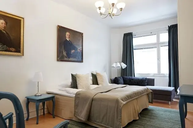 Üç Kişilik Oda, Ortak Banyo (Located in corridor)