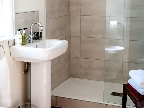 Deluxe Stüdyo, Banyolu/Duşlu