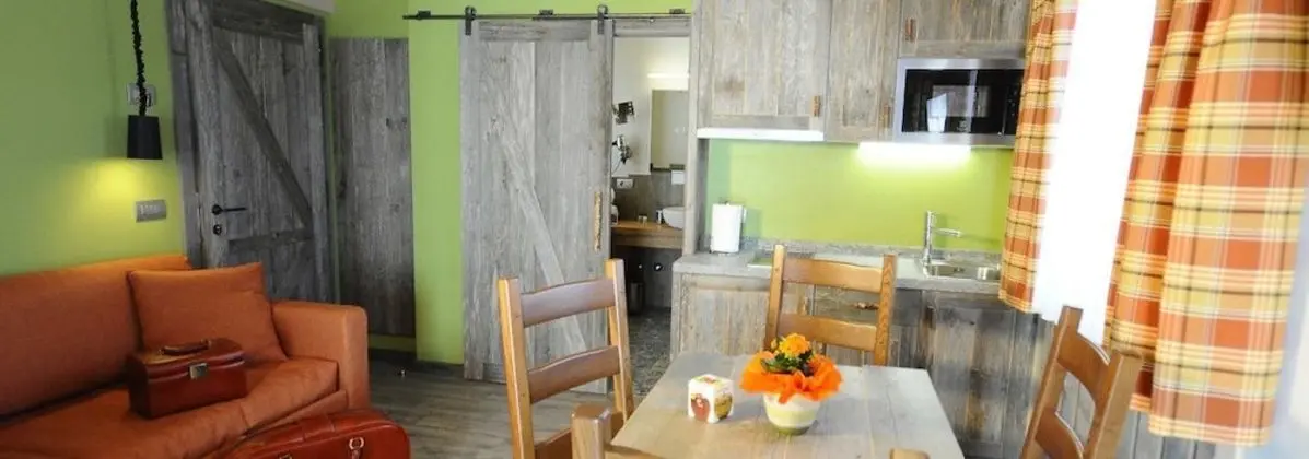 Superior Oda (Barn Room)