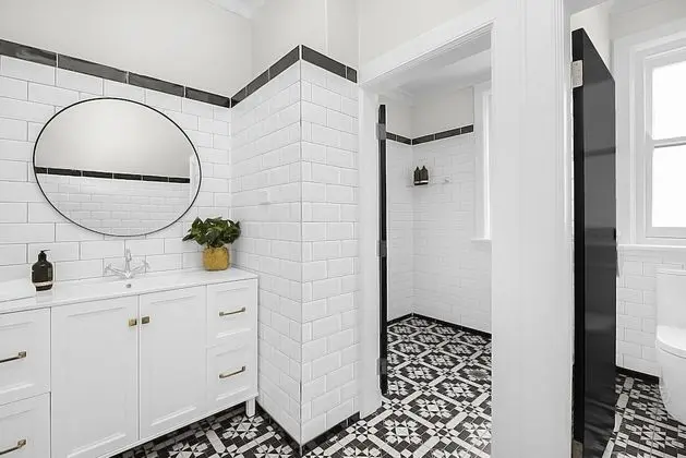 Standard Tek Büyük Yataklı Oda, Ortak Banyo