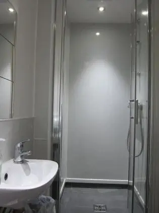 1 Bed in a 12-Bed Dorm