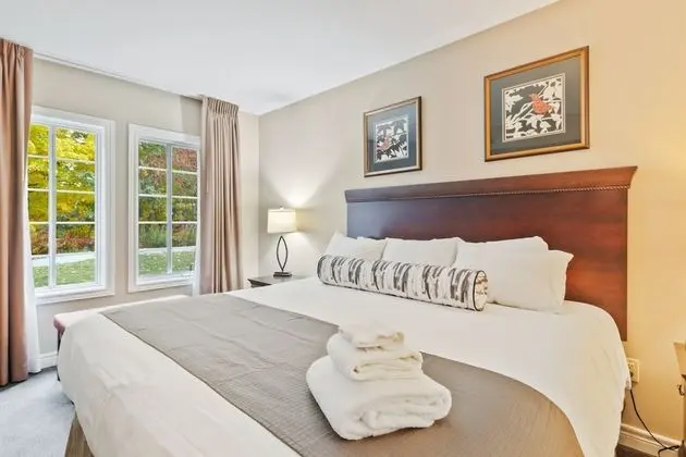 2062/2063 Carriage Country w/ Pool