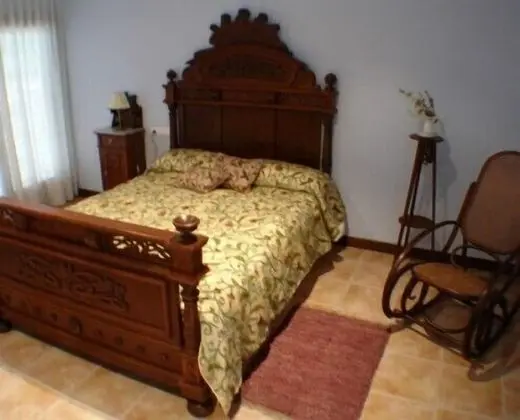 Üç Kişilik Oda, Bahçe Manzaralı