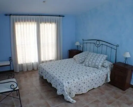 Üç Kişilik Oda, Bahçe Manzaralı