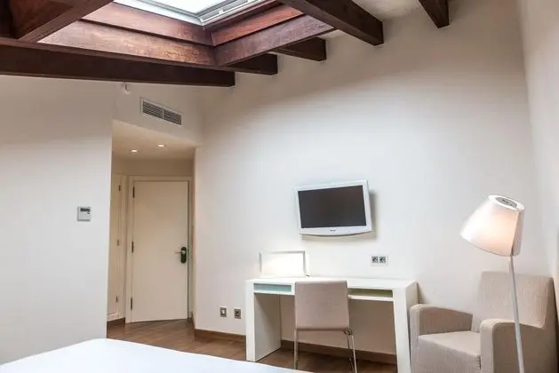 1 Çift Kişilik Veya 2 Tek Kişilik Yatak Standard
