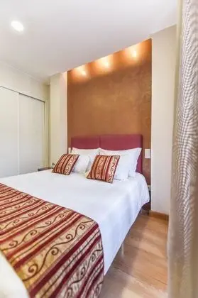 Deluxe Tek Büyük Yataklı Oda (With Extra Bed)