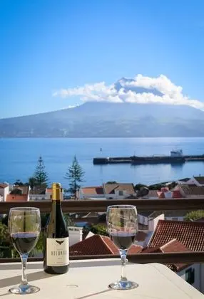 Standard Tek Büyük veya İki Ayrı Yataklı Oda, Deniz Manzaralı