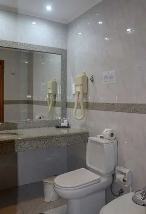 Standard Tek Büyük veya İki Ayrı Yataklı Oda, Deniz Manzaralı