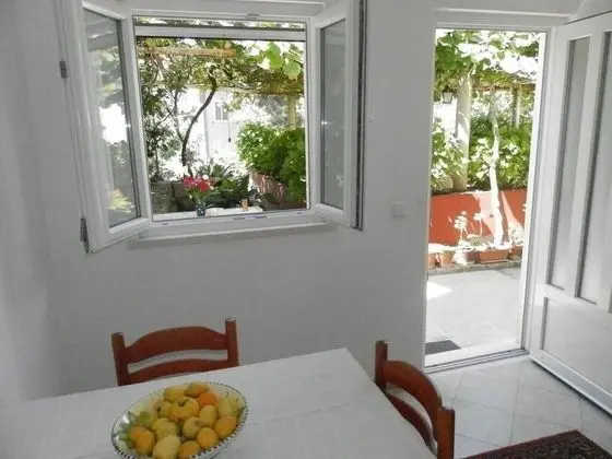 Apart Daire (One-Bedroom Apartment with Terrace-1 )