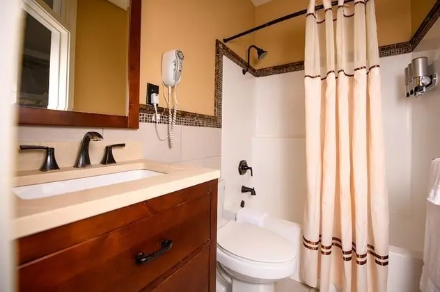 Oda, 1 En Büyük (King) Boy Yatak, Balkon, Şehir Manzaralı