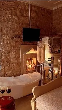 Jakuzili Balayı Odası, Şehir Manzaralı, Jakuzili