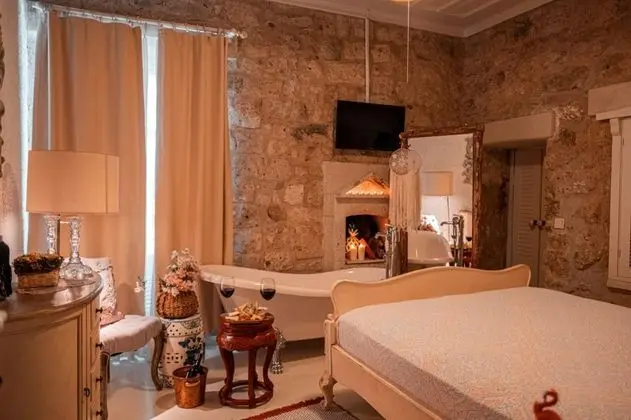 Jakuzili Balayı Odası, Şehir Manzaralı, Jakuzili