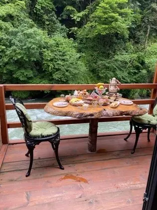 Superior Oda Türk Hamamlı, Nehir Manzaralı, Şömineli ve Jakuzili