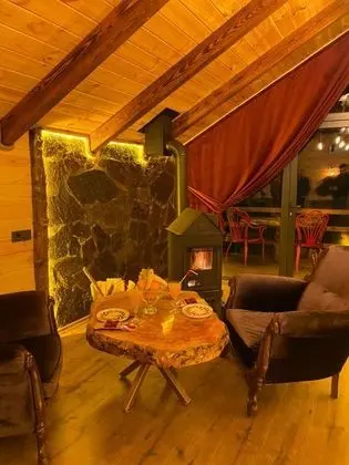 Türk Hamamlı Suite, Nehir Manzaralı, Şömineli ve Jakuzili