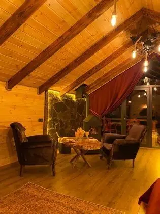 Türk Hamamlı Suite, Nehir Manzaralı, Şömineli ve Jakuzili