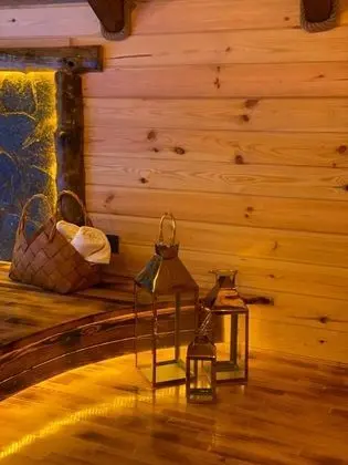Türk Hamamlı Suite, Nehir Manzaralı, Şömineli ve Jakuzili