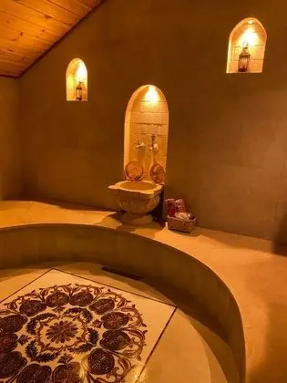 Türk Hamamlı Suite, Nehir Manzaralı, Şömineli ve Jakuzili