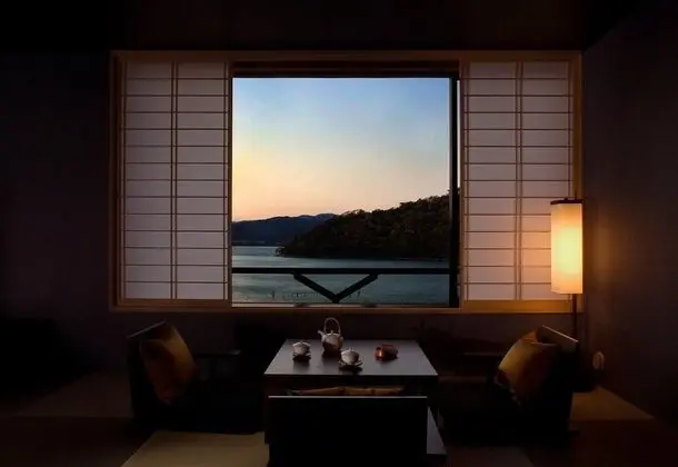 Traditional Oda (Japanese-style, with Lake View, FB4)