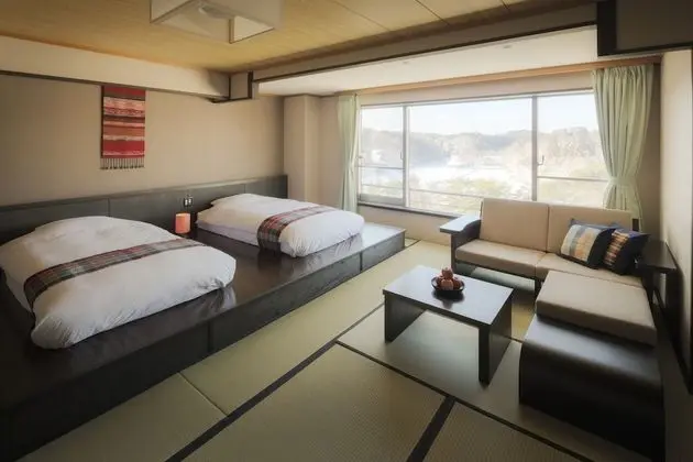 Traditional Oda (Japanese Style, 4 People)