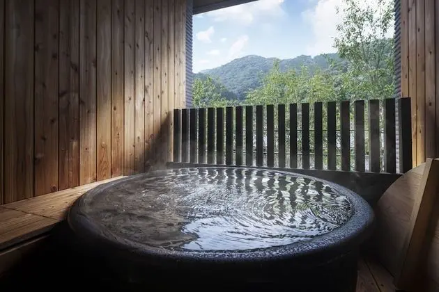 Traditional Oda (Japanese, for 2, Out Bath, RA2)