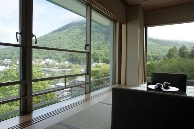 Traditional Oda, Göl Manzaralı (Japanese-style Suite WL6)