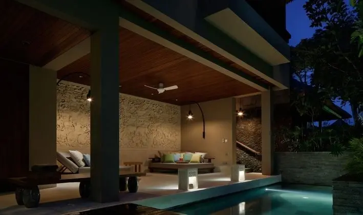 Villa, Havuz Kullanımı, Bahçeli