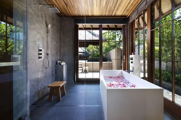 Villa, Havuz Kullanımı, Bahçeli
