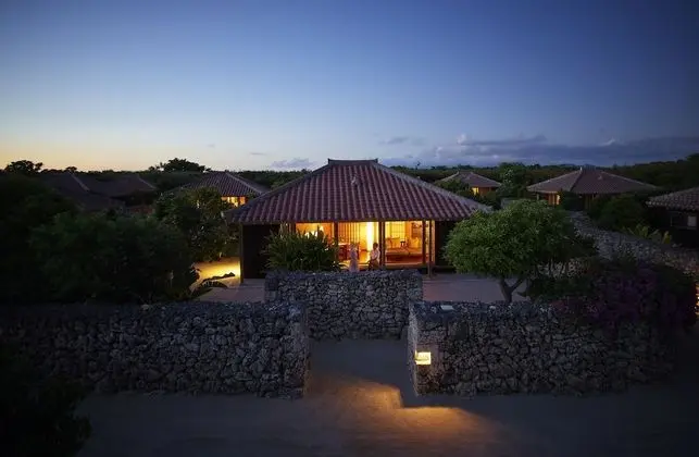 Villa (Zuki, Triple Villa)