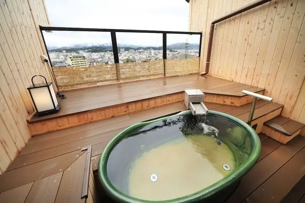 Traditional Oda, 2 Tek Kişilik Yatak, Sıcak Su Küveti, Şehir Manzaralı (Japanese Western Style)