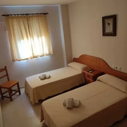 Basic İki Ayrı Yataklı Oda