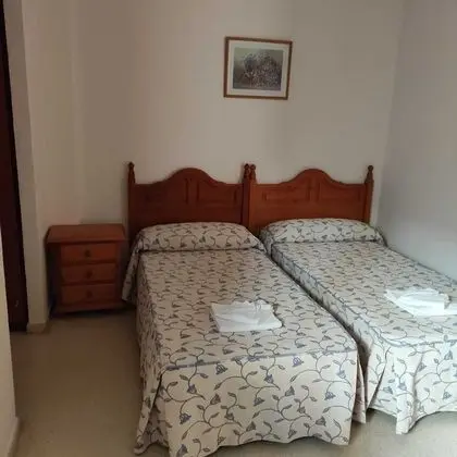 Basic İki Ayrı Yataklı Oda