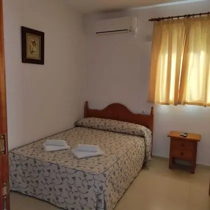 Basic Tek Büyük Yataklı Oda