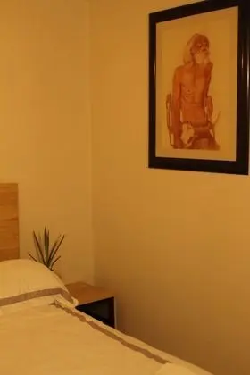 Tek Büyük Yataklı Oda, 1 Çift Kişilik Yatak