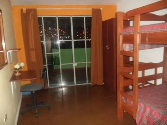 İki Ayrı Yataklı Oda (Litera)