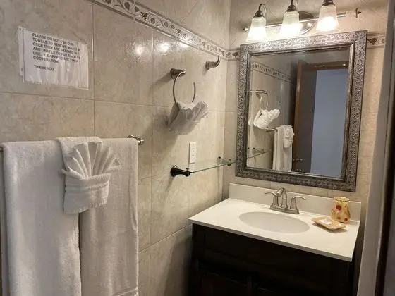 Basic Single Room, Two King Beds