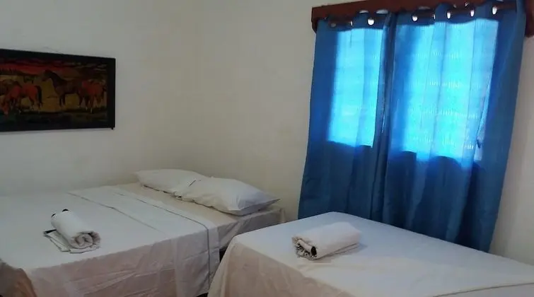Tek Büyük Yataklı Oda, 2 Çift Kişilik Yatak