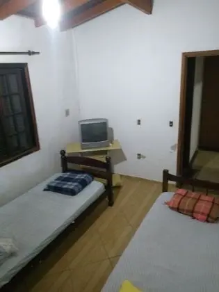 Üç Kişilik Oda, Sigara İçilmez