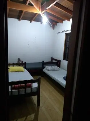 Üç Kişilik Oda, Sigara İçilmez