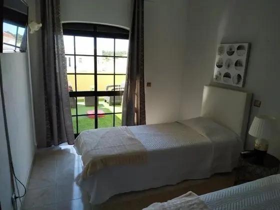Üç Kişilik Oda, Balkon