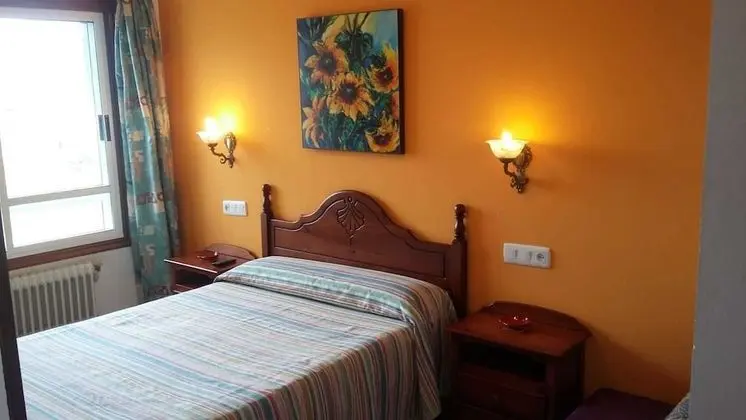 Tek Büyük Yataklı Oda, Ortak Banyo