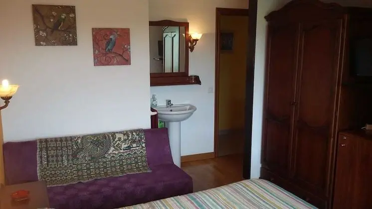 Tek Büyük Yataklı Oda, Ortak Banyo