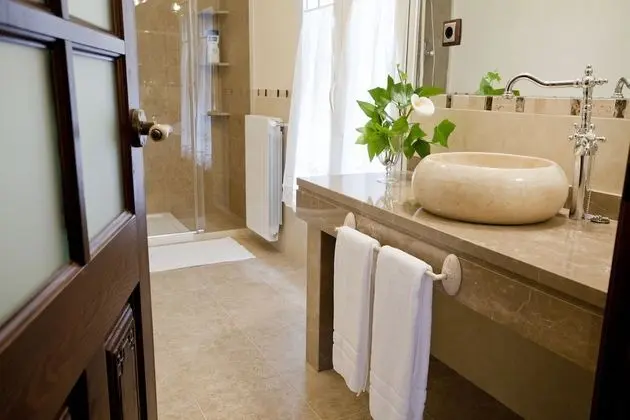 Superior Tek Büyük veya İki Ayrı Yataklı Oda