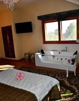 Romantic Stüdyo Süit