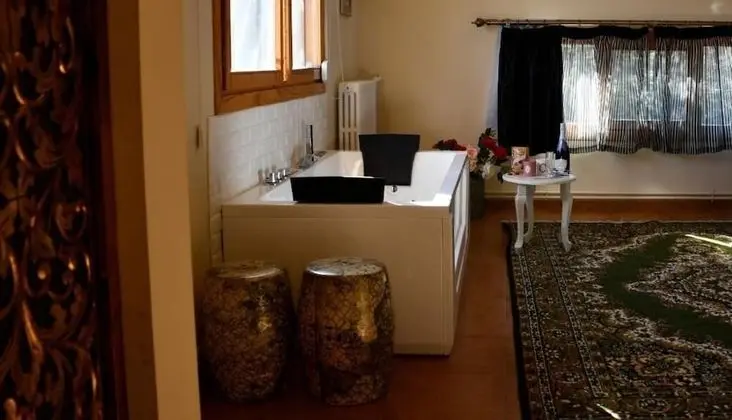 Romantic Stüdyo Süit